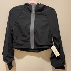 Forever 21 Black Gray Zip Crop Activewear Long Sleeve Hoodie Windbreaker